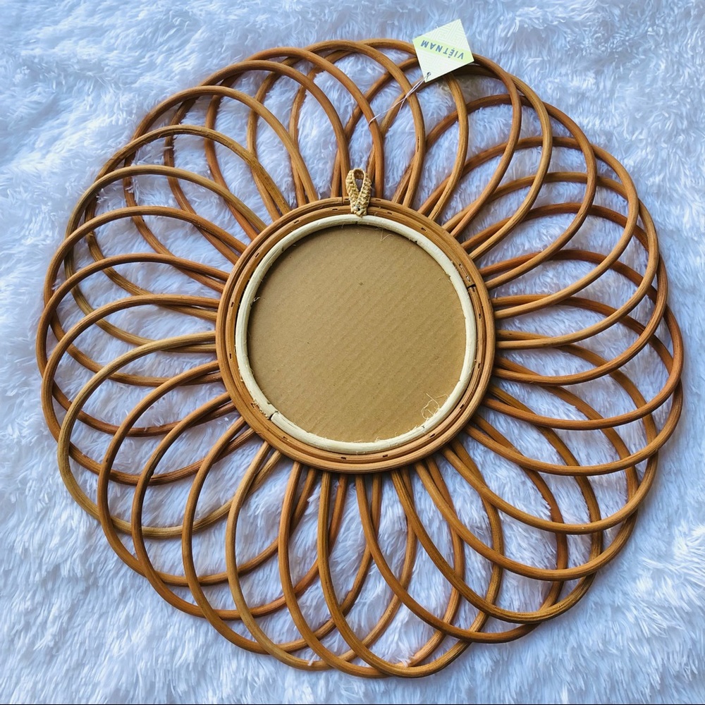 Large Round Rattan Mirror 22.5” - Picture 11 of 12